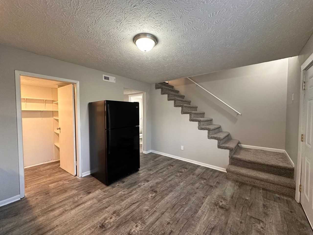 Rand at Mimosa Apartments - Photo 5 of 18