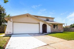 6027 Leafwood Cir - Photo 1 of 1