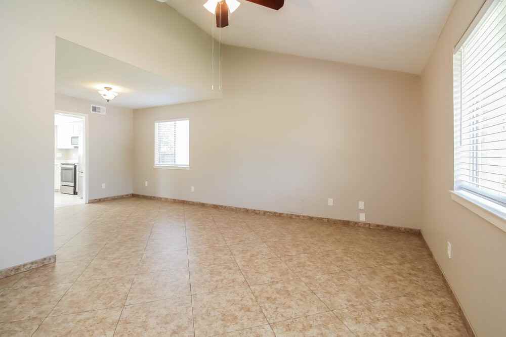 6027 Leafwood Cir - Photo 6 of 17