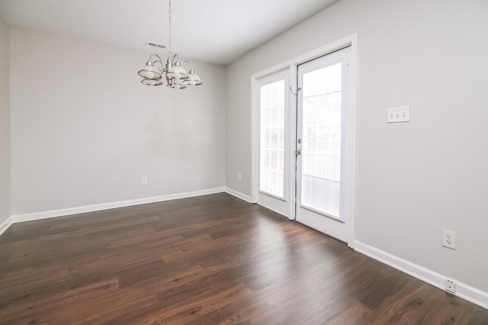 1513 Clover Ridge Ct - Photo 6 of 17