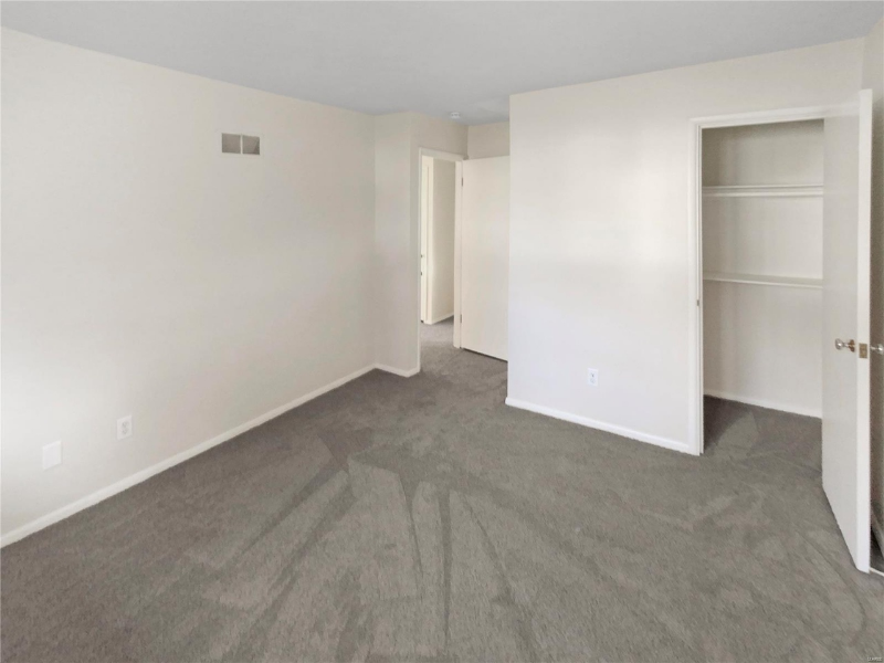 6448 Clifton Hills Dr - Photo 3 of 9