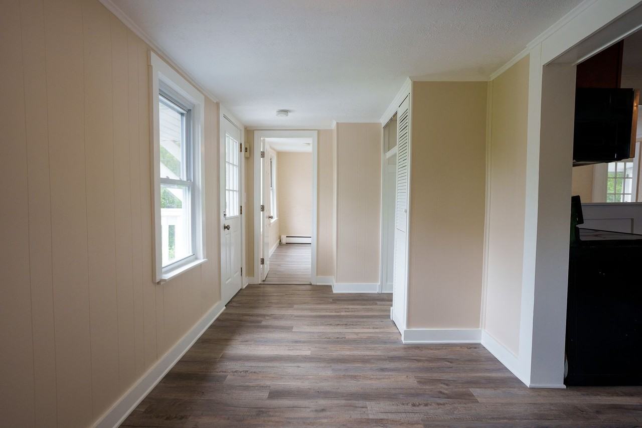 341 W Mitchell St - Photo 3 of 22