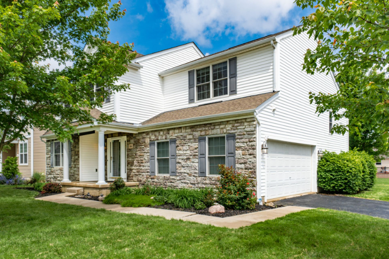 484 Stable St - Photo 2 of 50