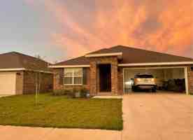 featured image of 4611 Reveille Way