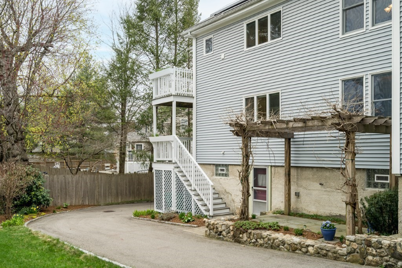 13 Fordham Rd - Photo 3 of 15