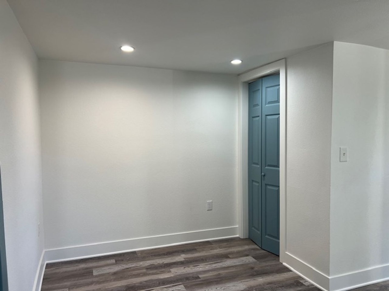 1671 11th St #B - Photo 7 of 20