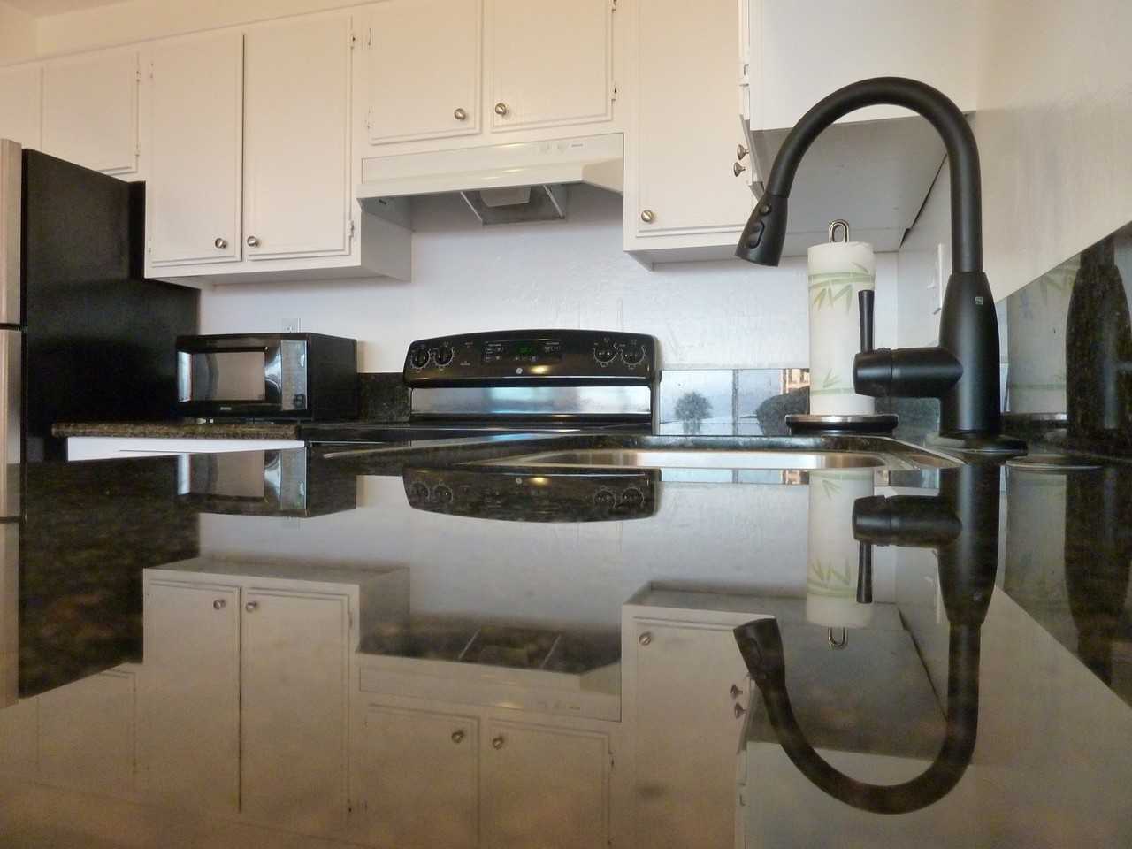 Channel View Apartments - Photo 5 of 18