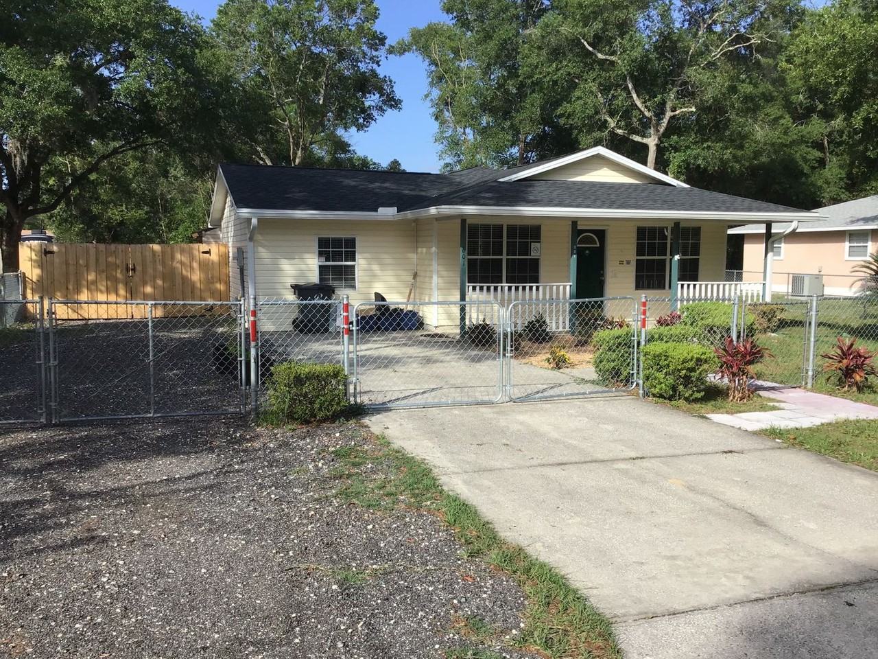 601 Sw Naha St - Photo 2 of 22