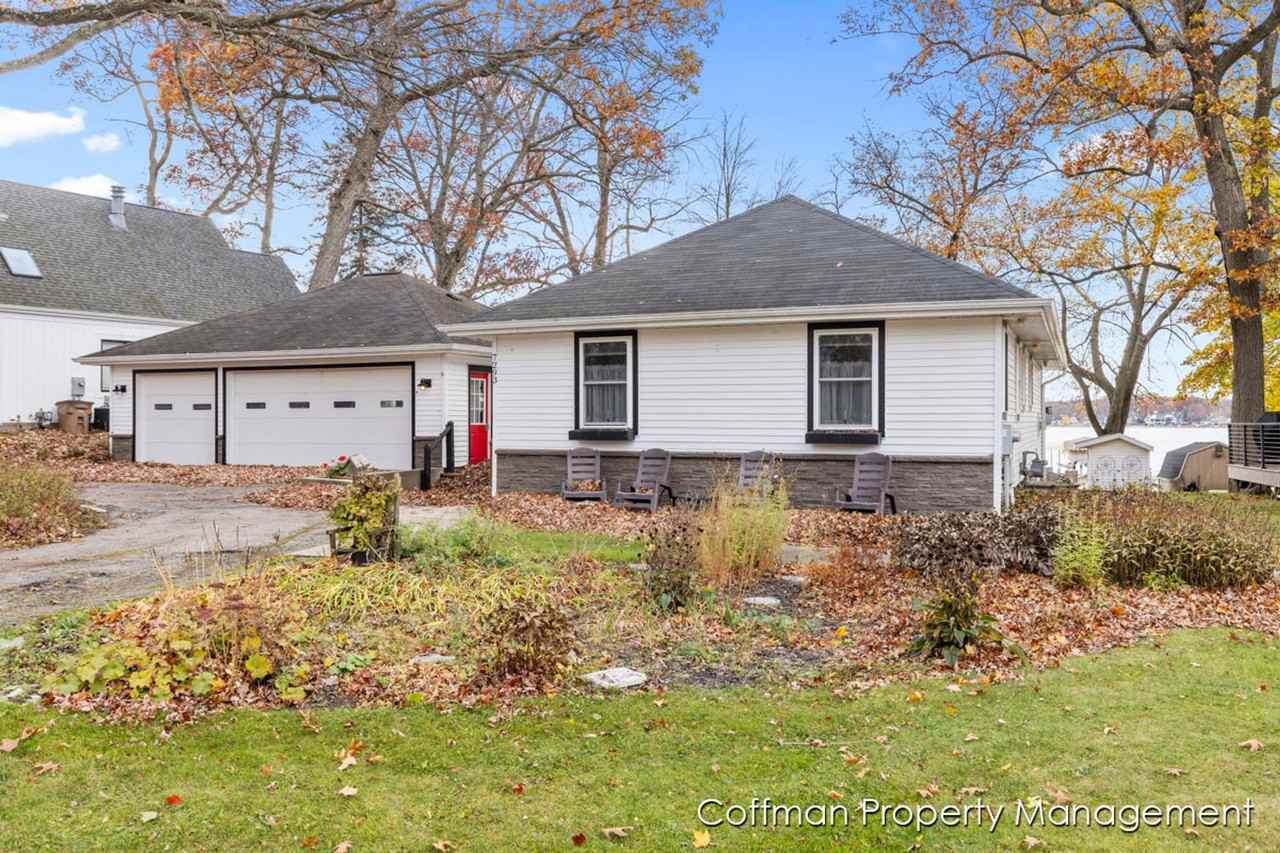 7293 Davies Dr Ne - Photo 2 of 32