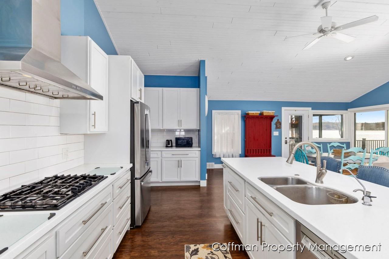 7293 Davies Dr Ne - Photo 7 of 32