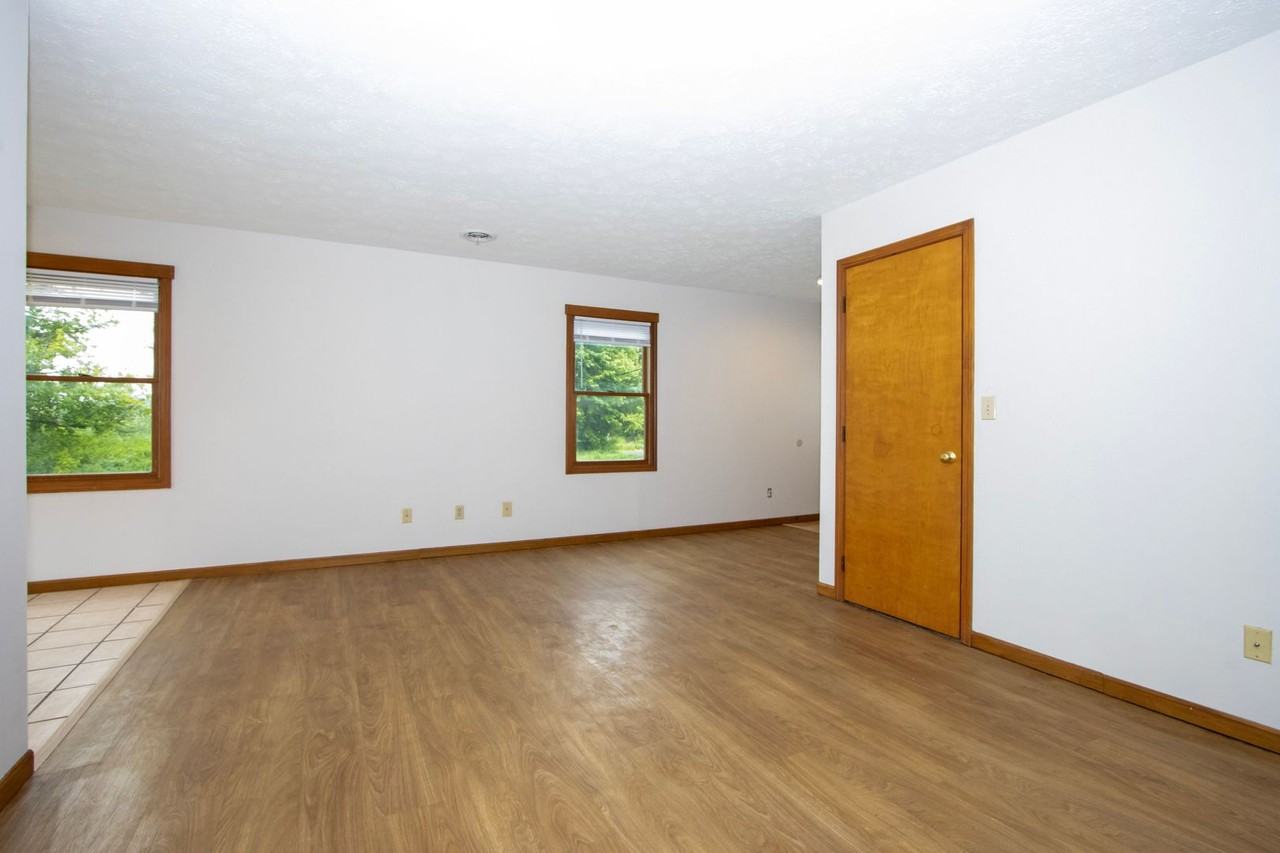 219 Coulter St - Photo 3 of 21