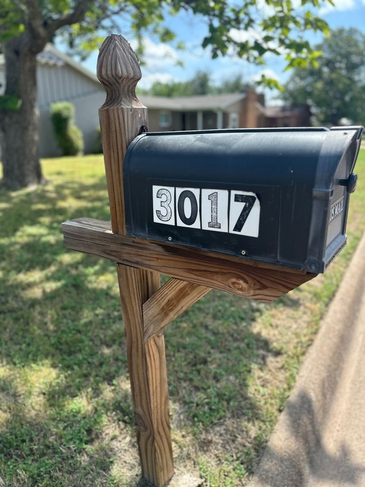 3017 Bennett Dr - Photo 3 of 37