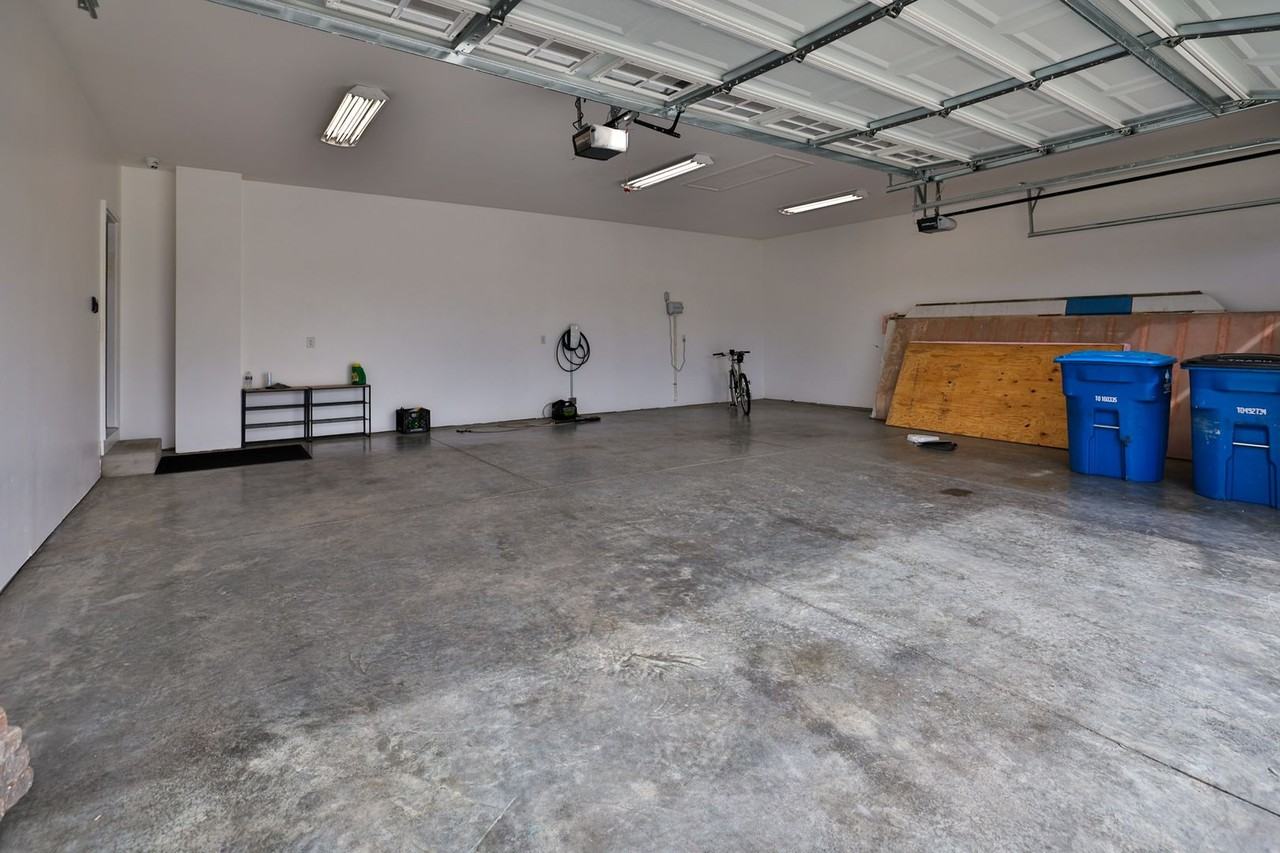 210 Grand Rapids Ln - Photo 2 of 50