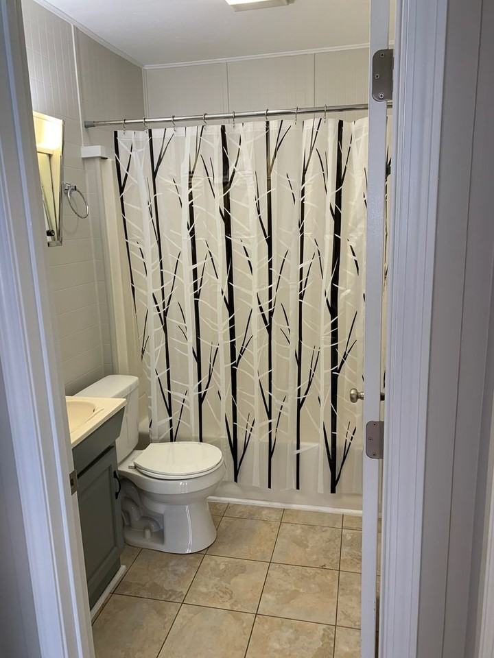 910 Lamont St - Photo 6 of 13