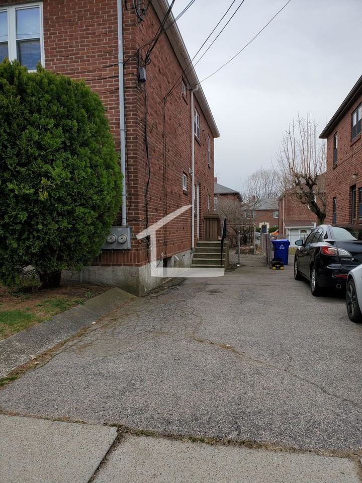 22 Breck Avenue - Photo 3 of 13