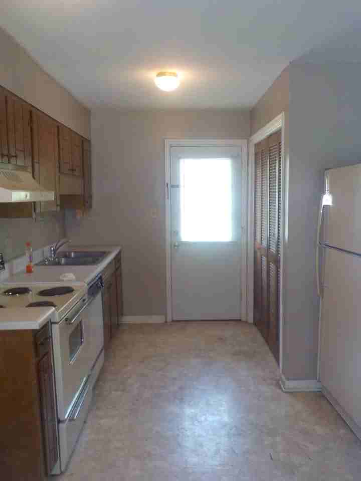 2785 Vance Dr Nw #4 - Photo 3 of 6