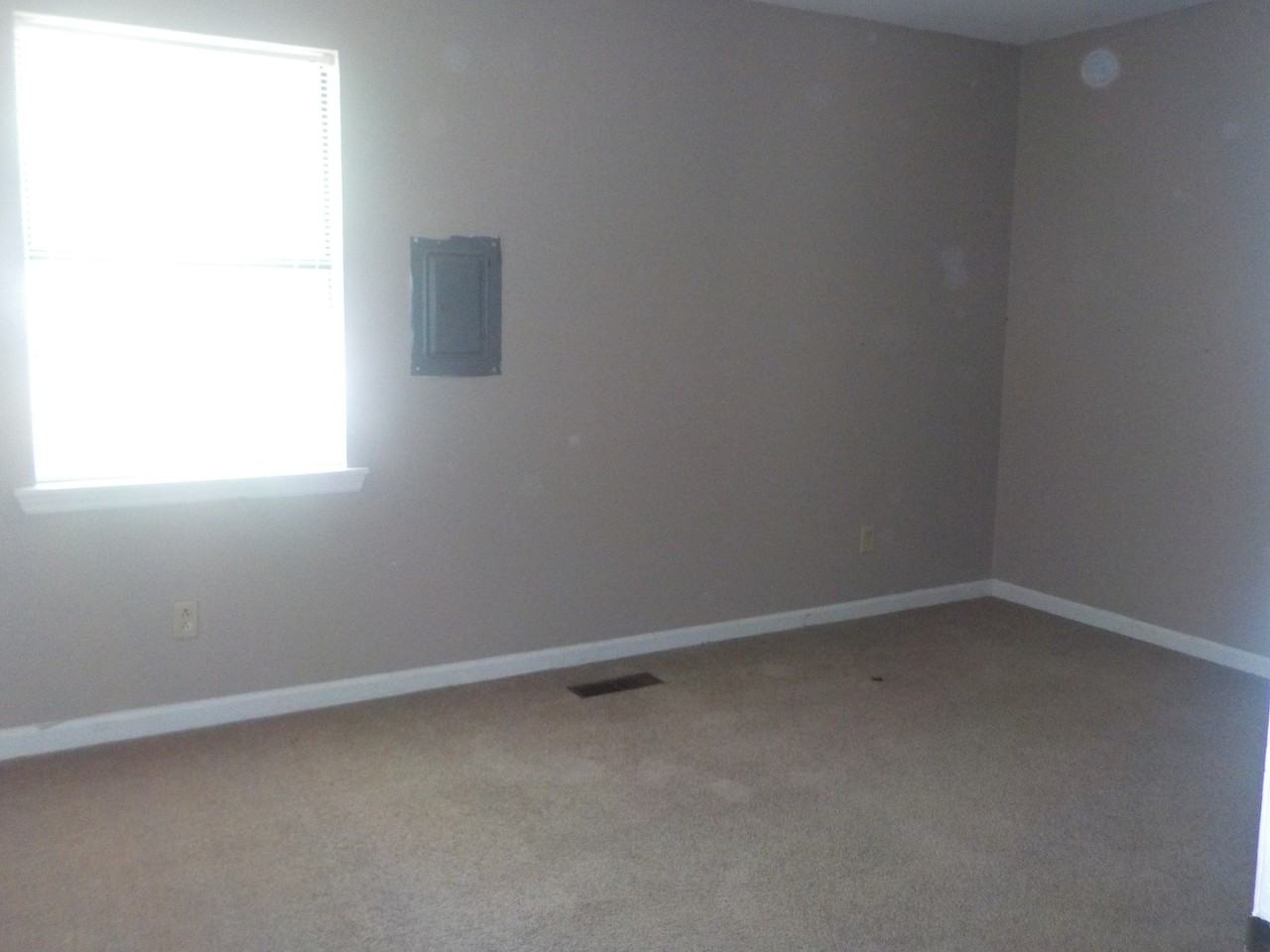 2785 Vance Dr Nw #4 - Photo 4 of 6