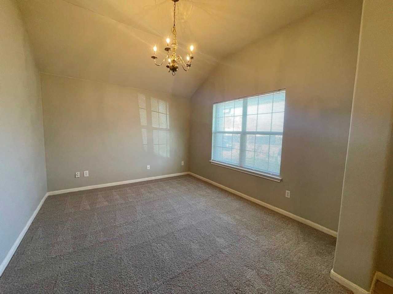 2305 Bakers Way - Photo 4 of 46