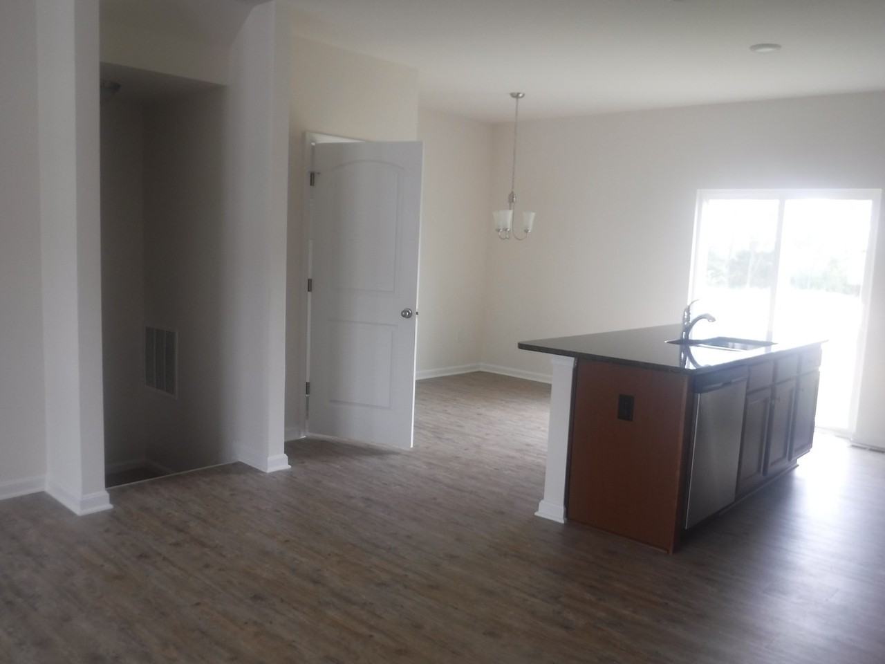 202 Magellan Dr - Photo 5 of 12