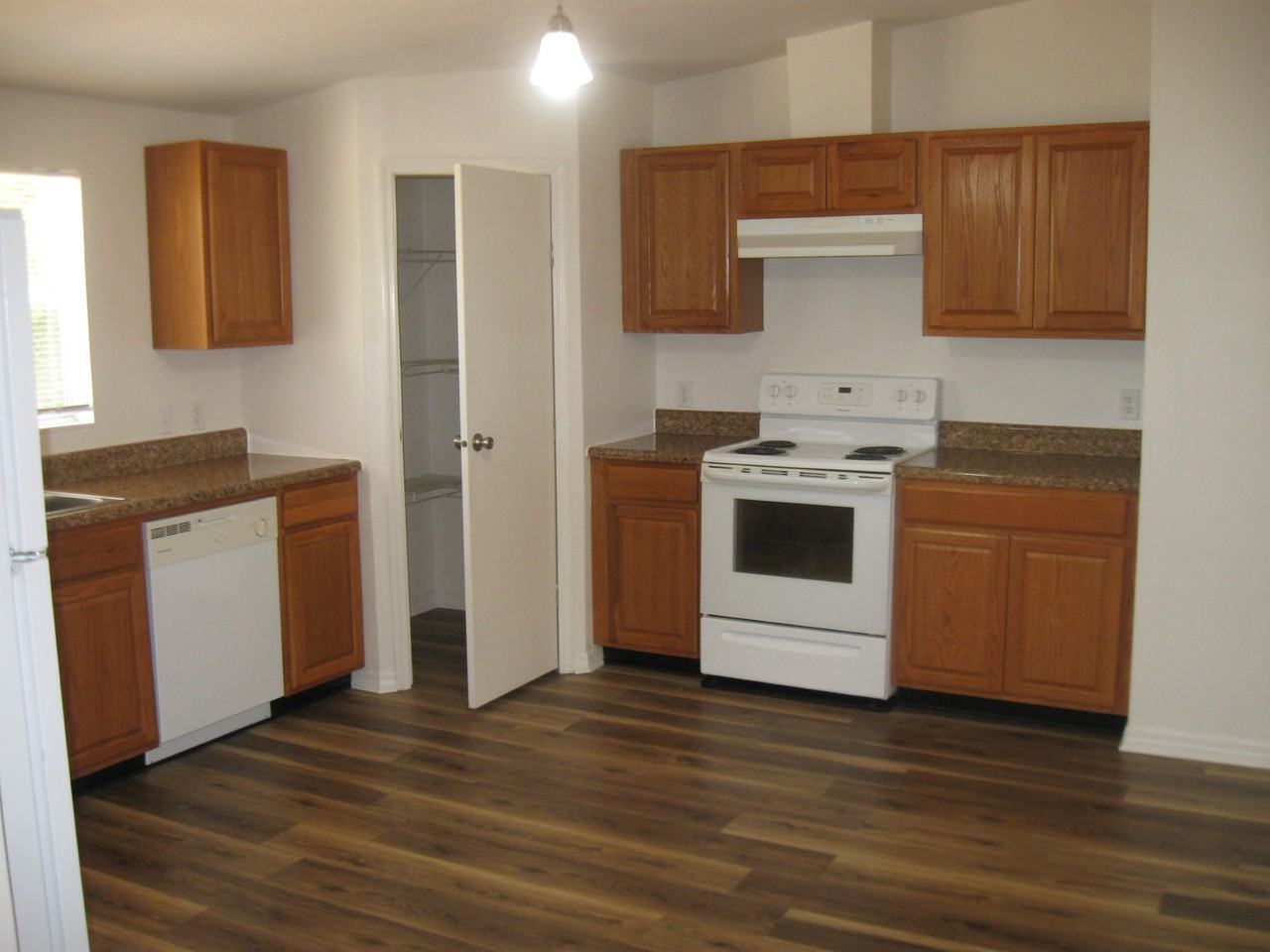 18638 Hewlett Rd #NA - Photo 4 of 12