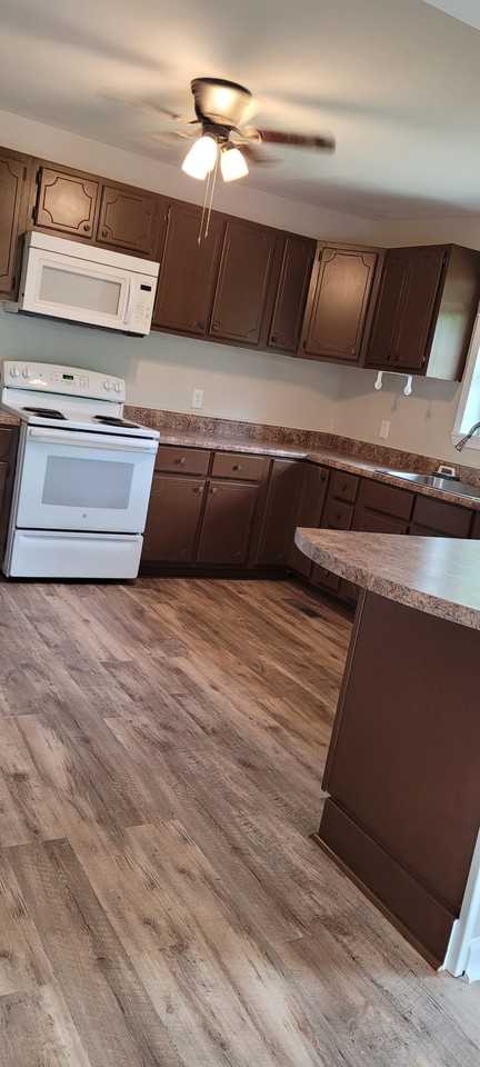 516 Rogers Ln #NA - Photo 6 of 20
