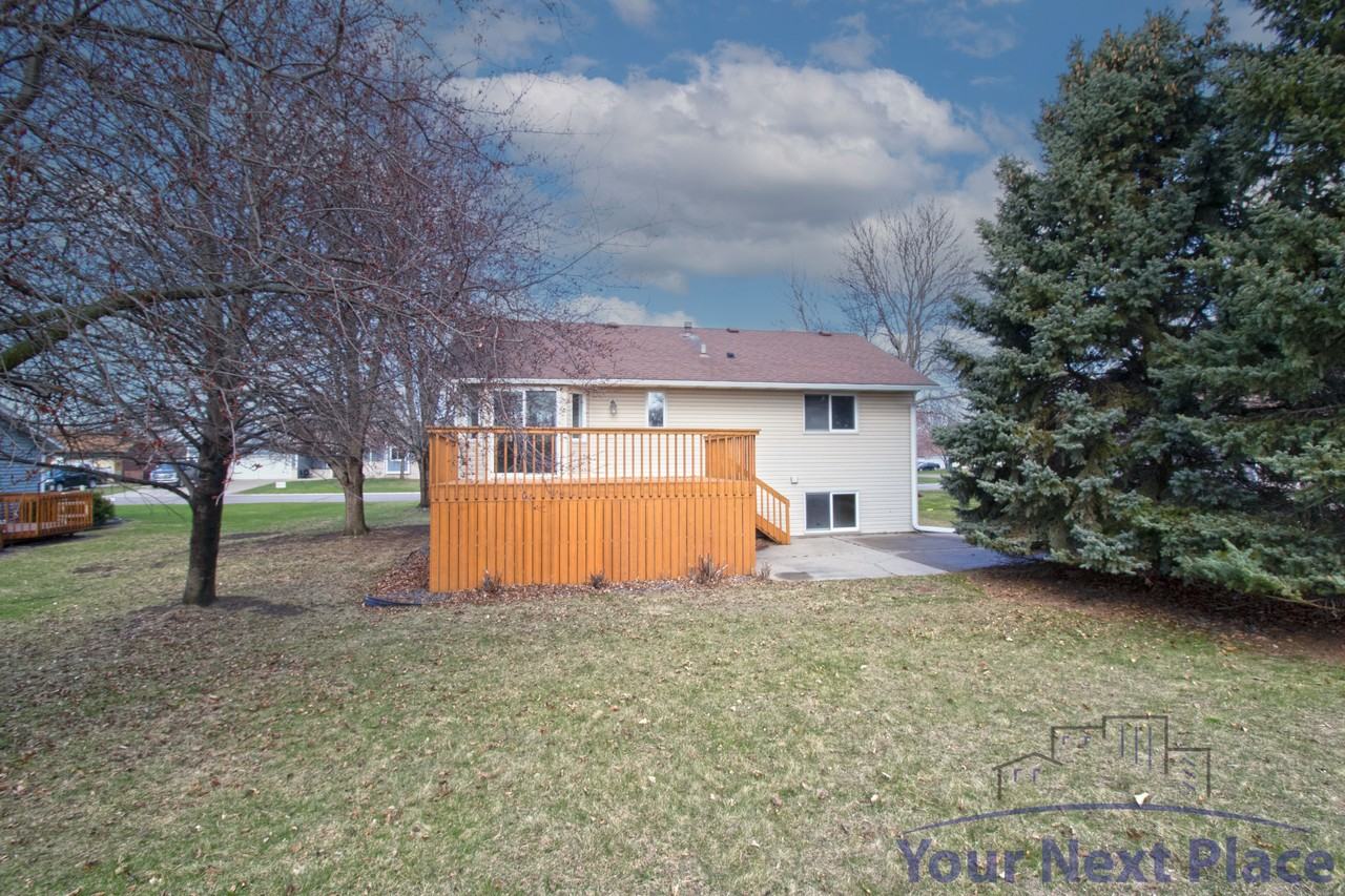 6082 Kalland Circle Northeast - Photo 2 of 18