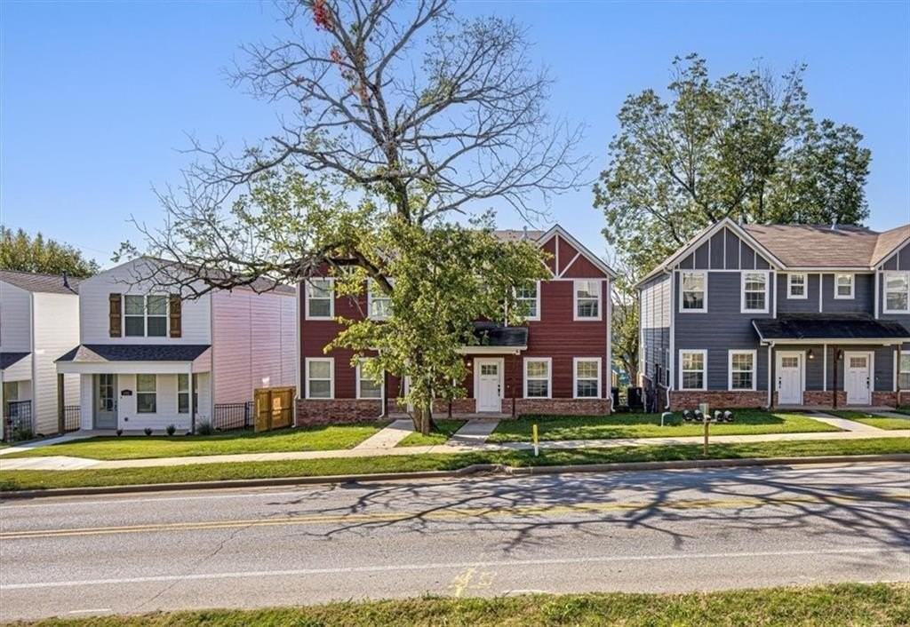 1429 E Huntsville Rd #1 - Photo 2 of 15