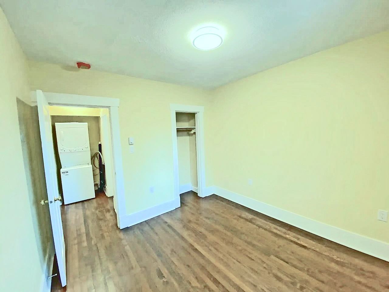 3117 Renfrew Street #Main - Photo 7 of 15