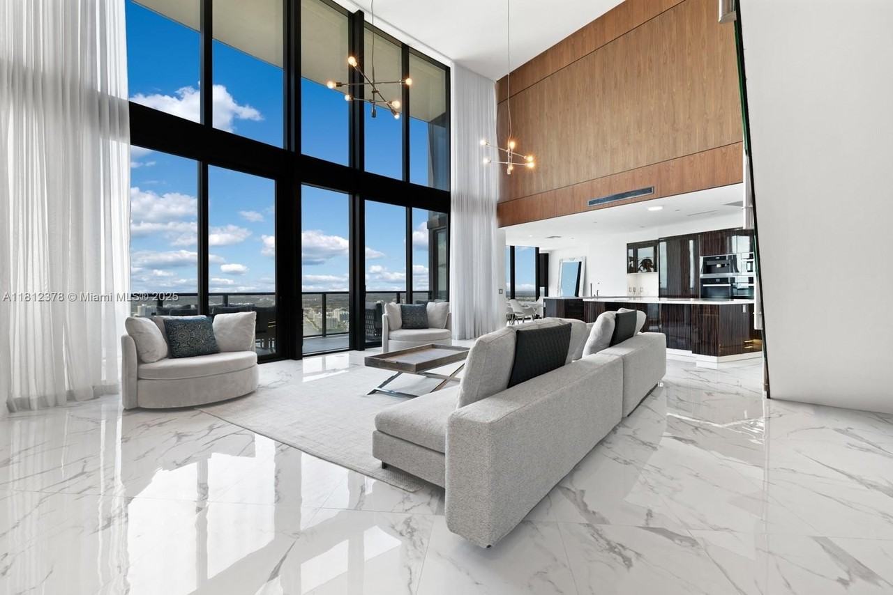 18555 Collins Ave #4603 - Photo 4 of 50