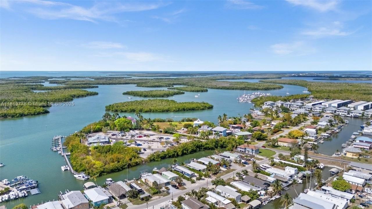 648 Palm St #0 - Photo 2 of 36