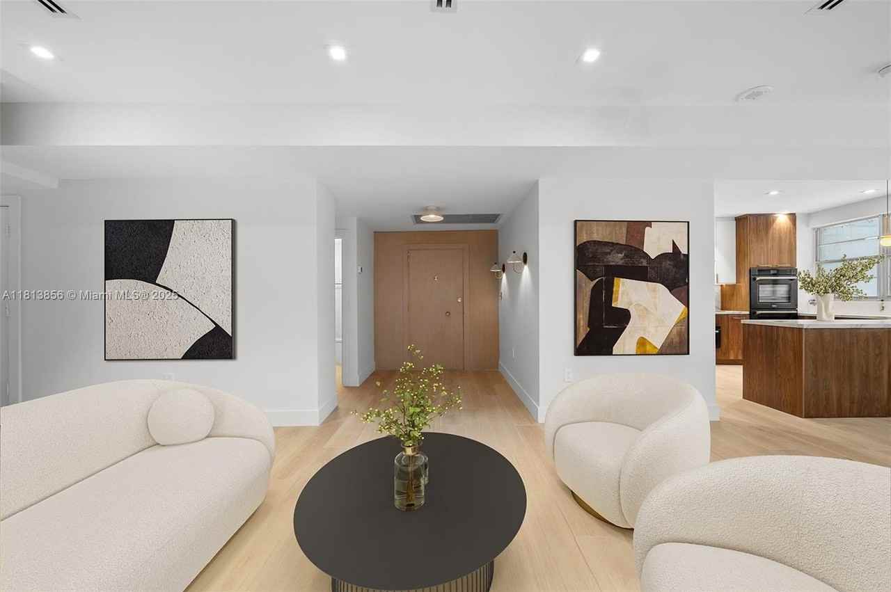 5255 Collins Avenue #2J - Photo 3 of 27