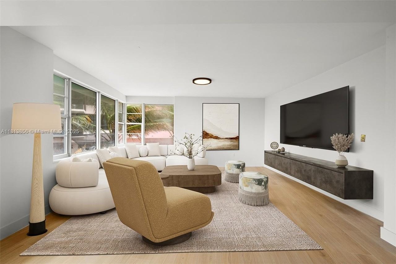 5255 Collins Avenue #2J - Photo 6 of 27