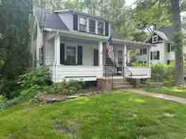 featured image of 90 Washington St