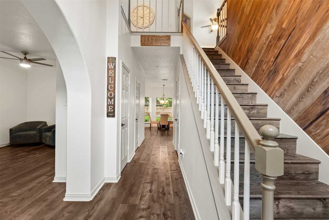 400 Cumberland Trl - Photo 2 of 29