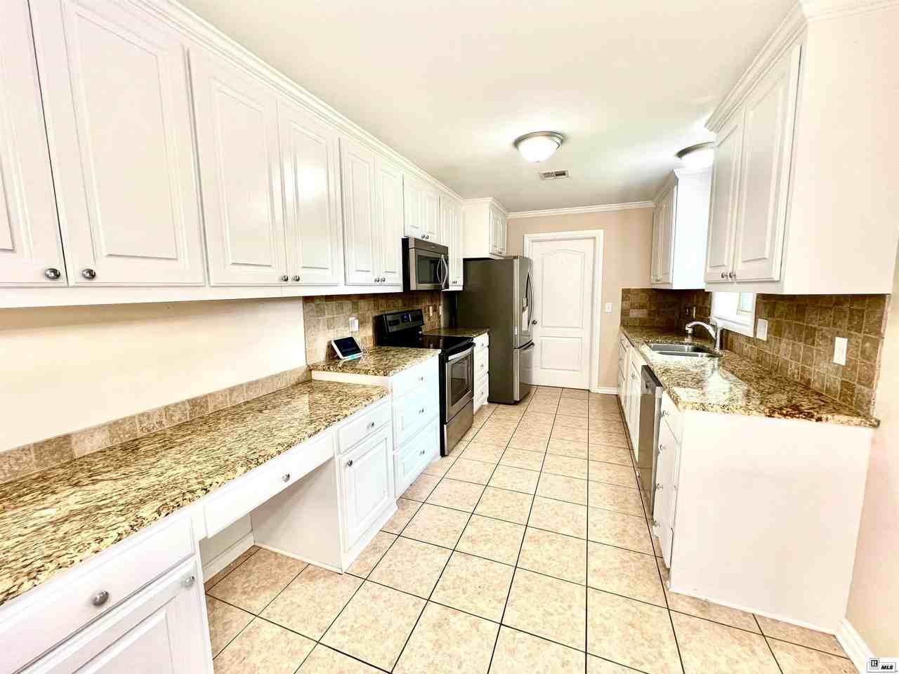 106 Revere Rd - Photo 6 of 13