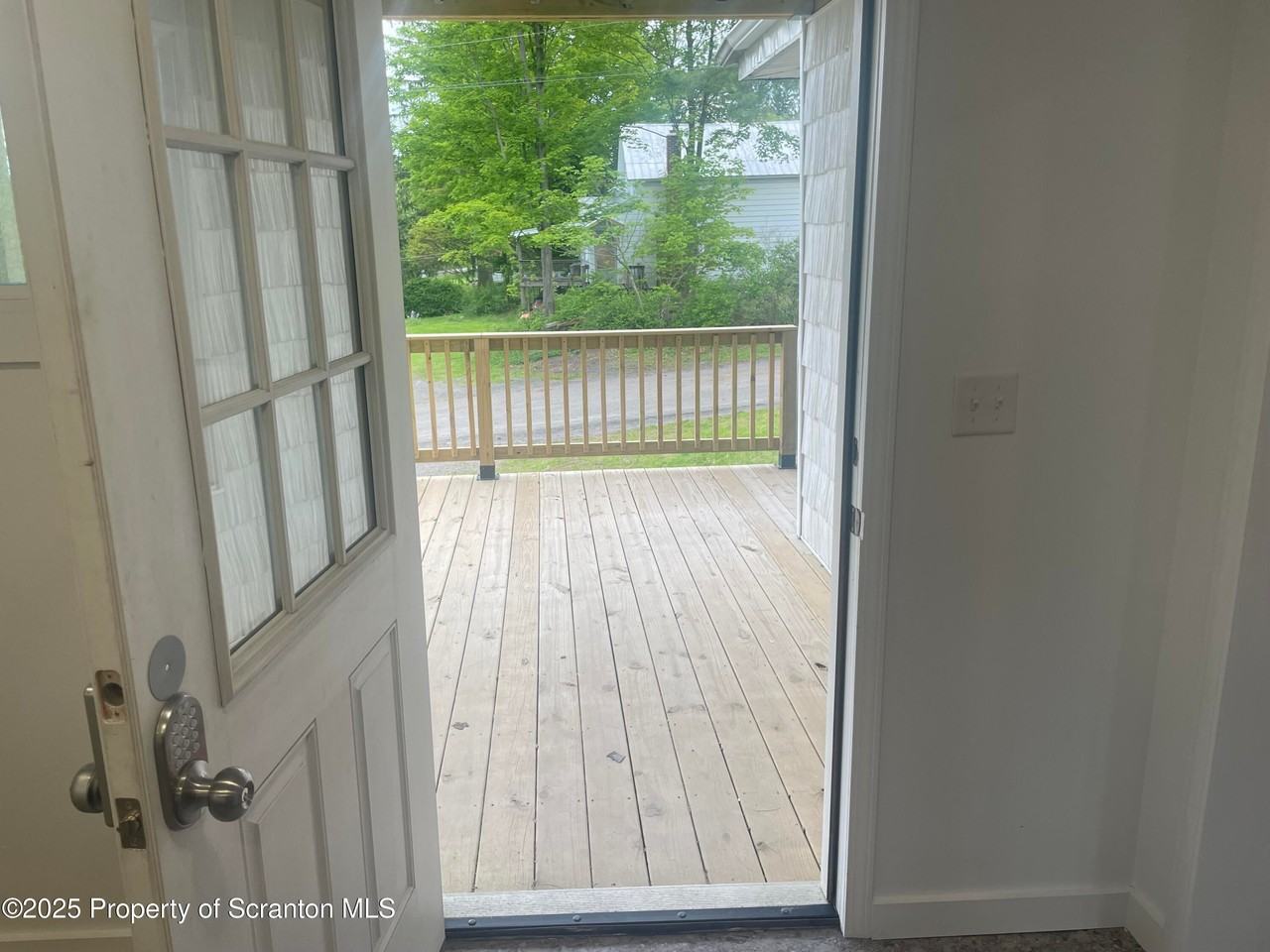 194 Grow Ave - Photo 5 of 26