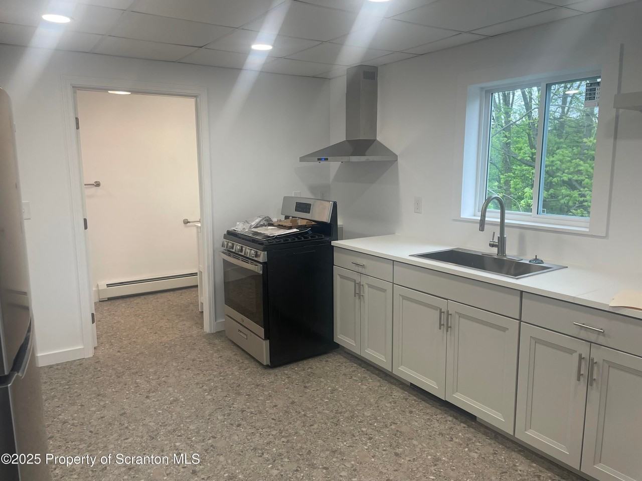 194 Grow Ave - Photo 6 of 26