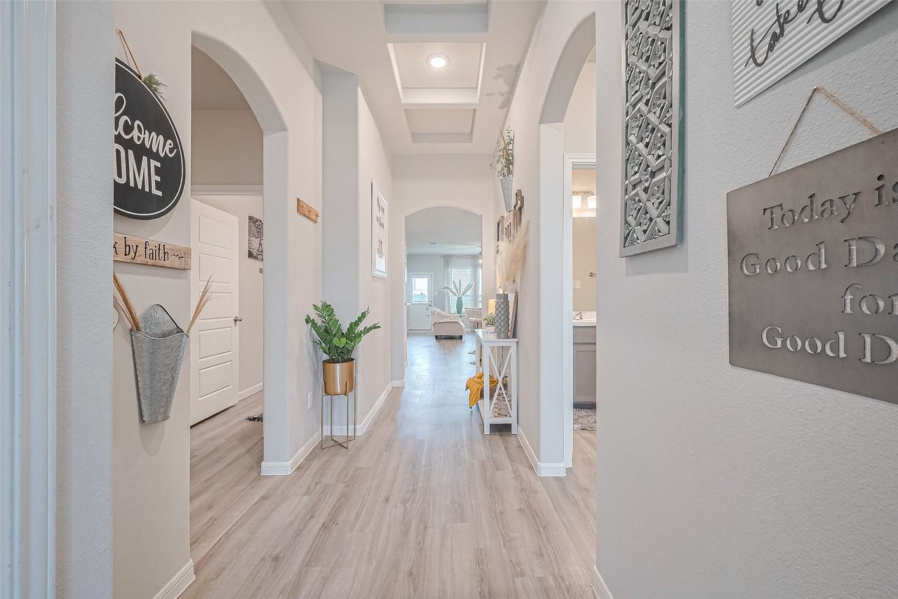 1456 Sundown Glen Ln - Photo 4 of 50