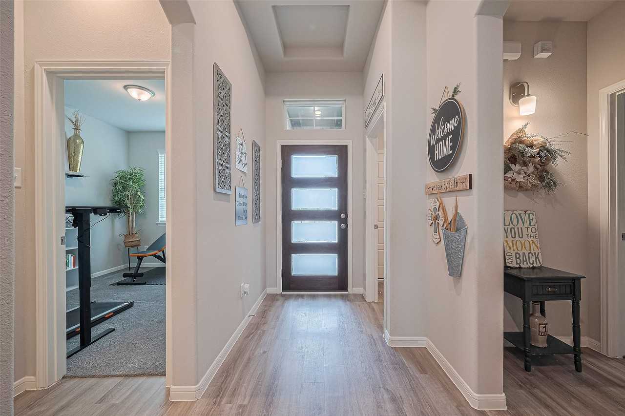 1456 Sundown Glen Ln - Photo 5 of 50