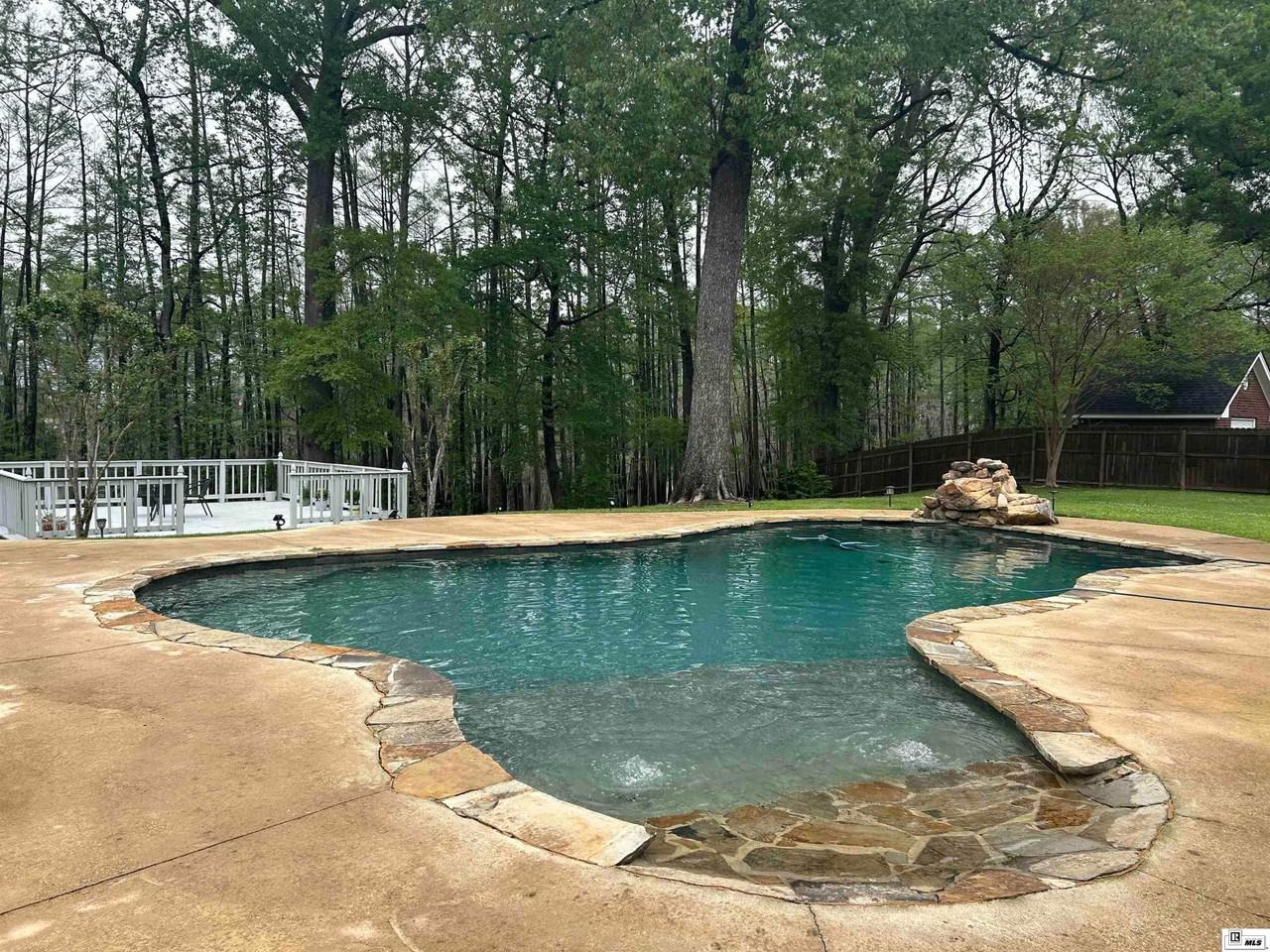 1415 Frenchmans Bend Rd - Photo 3 of 45