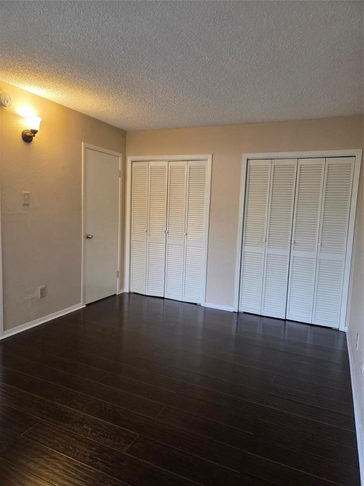 12029 Greenwood Forest Dr - Photo 5 of 12