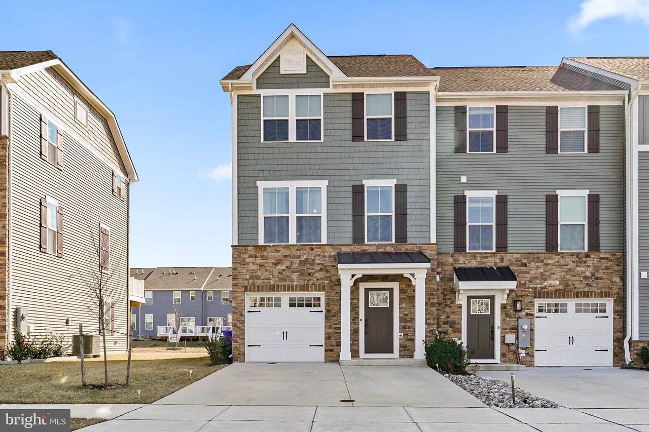 144 Fletcher Cir - Photo 2 of 24