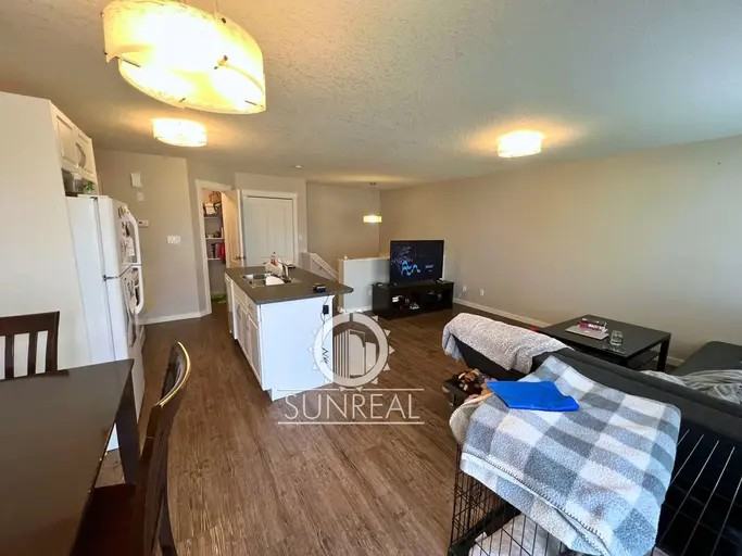 5203 55 St - Photo 2 of 8