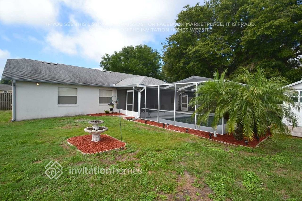 7902 Kaitlin Cir - Photo 2 of 4