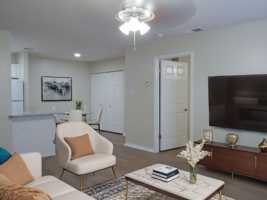 featured image of 2321 E Common St