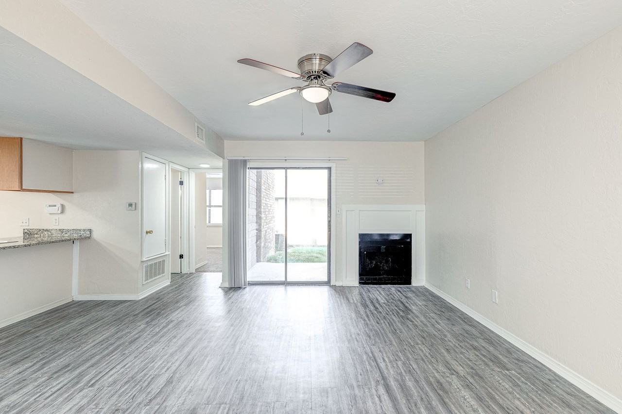 2904 Nw 45th Pl #2904A - Photo 4 of 35