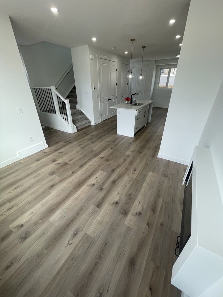 4752 83 STREET NW - Photo 3 of 50