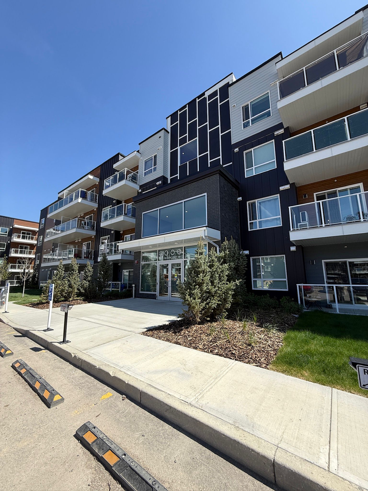 550 Belmont Street Southwest 3413 - Photo 2 of 38