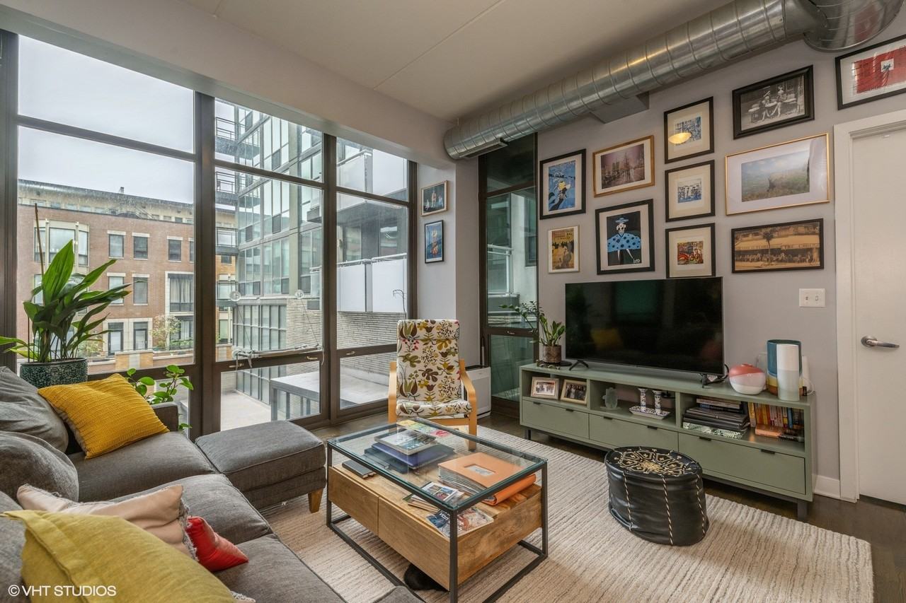 660 West Wayman Street #301B - Photo 2 of 16