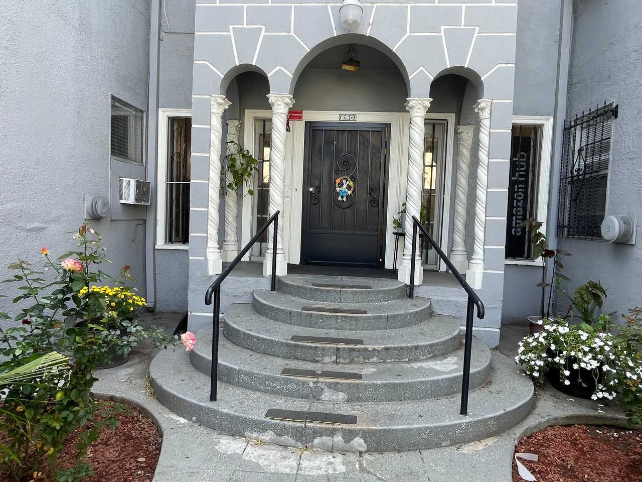 Loma Lake Apartments - Photo 4 of 23